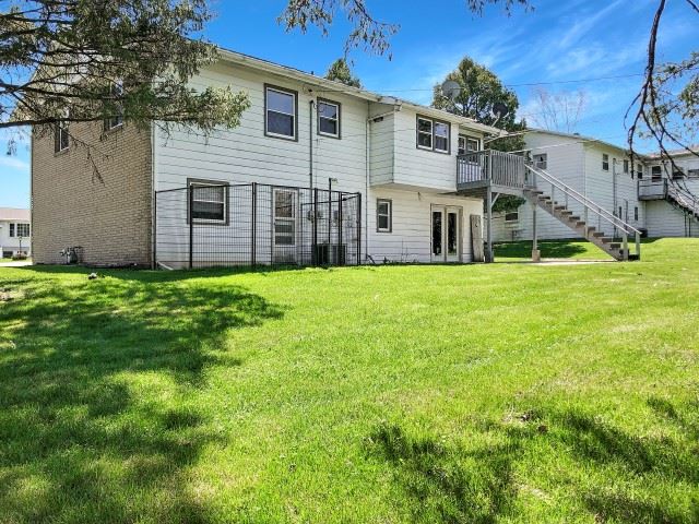 1908 West Middlebury Road Freeport, IL 61032 - Photo 3 of 21 Gallery Image 3
