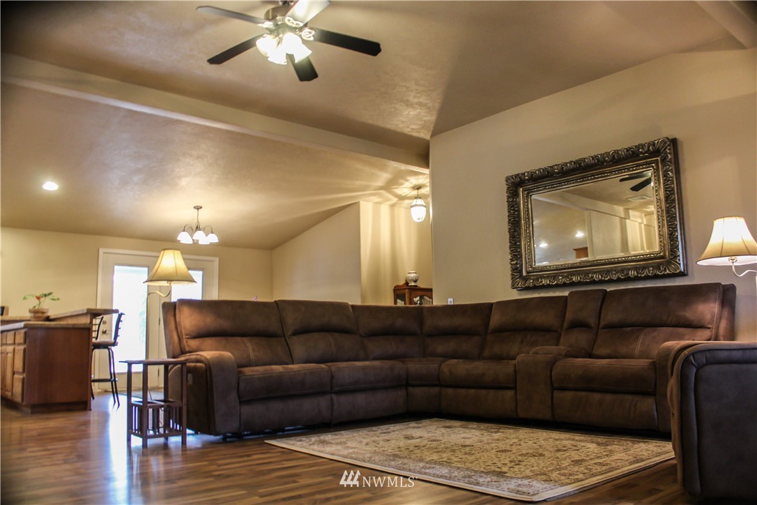 101 4th Road Chehalis, WA 98532 - Photo 5 of 25