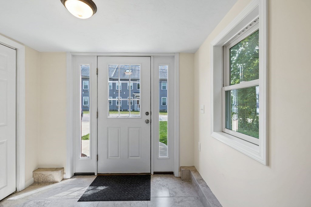 69 Spring Street Mansfield, MA 02048 - Photo 6 of 28 Gallery Image 6