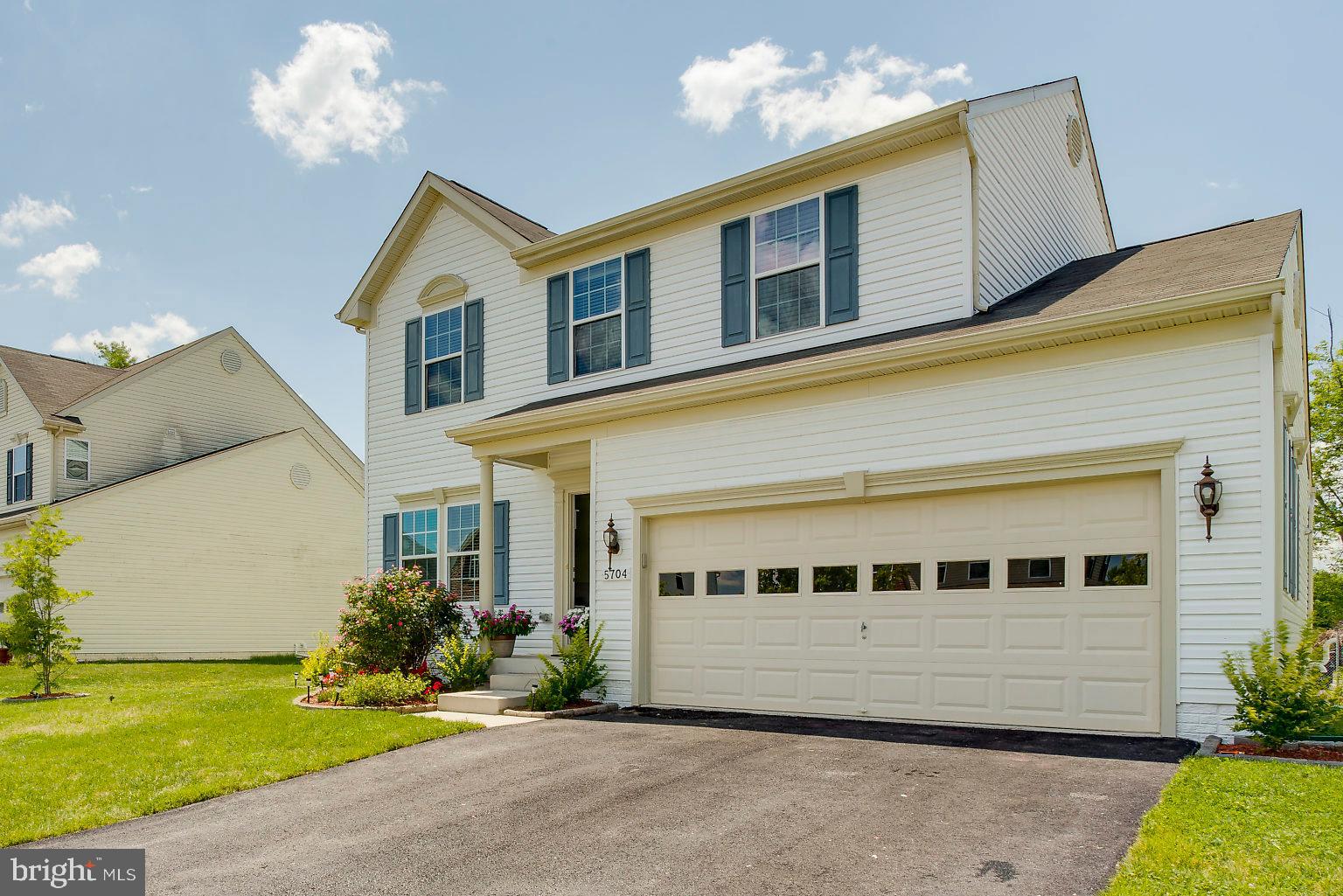 5704 Country Farm Road White Marsh, MD 21162 - Photo 2 of 45 Gallery Image 2