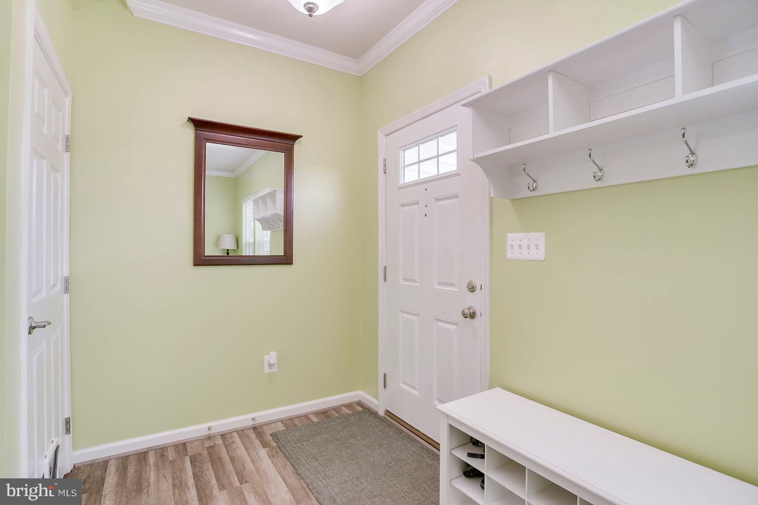 5704 Country Farm Road White Marsh, MD 21162 - Photo 3 of 45 Gallery Image 3