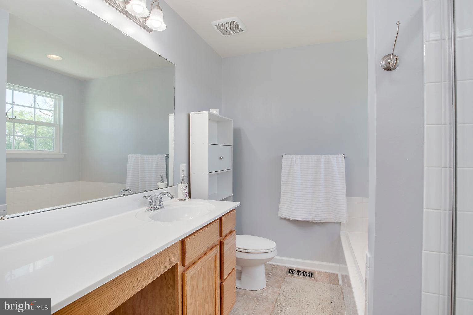 5704 Country Farm Road White Marsh, MD 21162 - Photo 25 of 45 Gallery Image 25