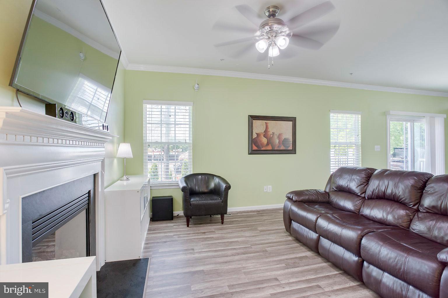 5704 Country Farm Road White Marsh, MD 21162 - Photo 8 of 45 Gallery Image 8