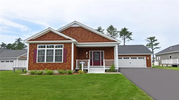 $765,736 | 520 South Shore Village Boulevard, Unit D1, South Kingstown, RI 02879