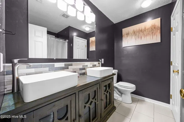 $325,000 | 104 Dundee Court, Jacksonville, NC 28546