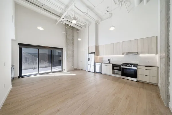 $3,975 | 2623 Keene Street, Unit 101, Houston, TX 77009