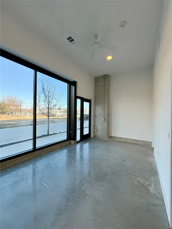 $3,975 | 2623 Keene Street, Unit 101, Houston, TX 77009