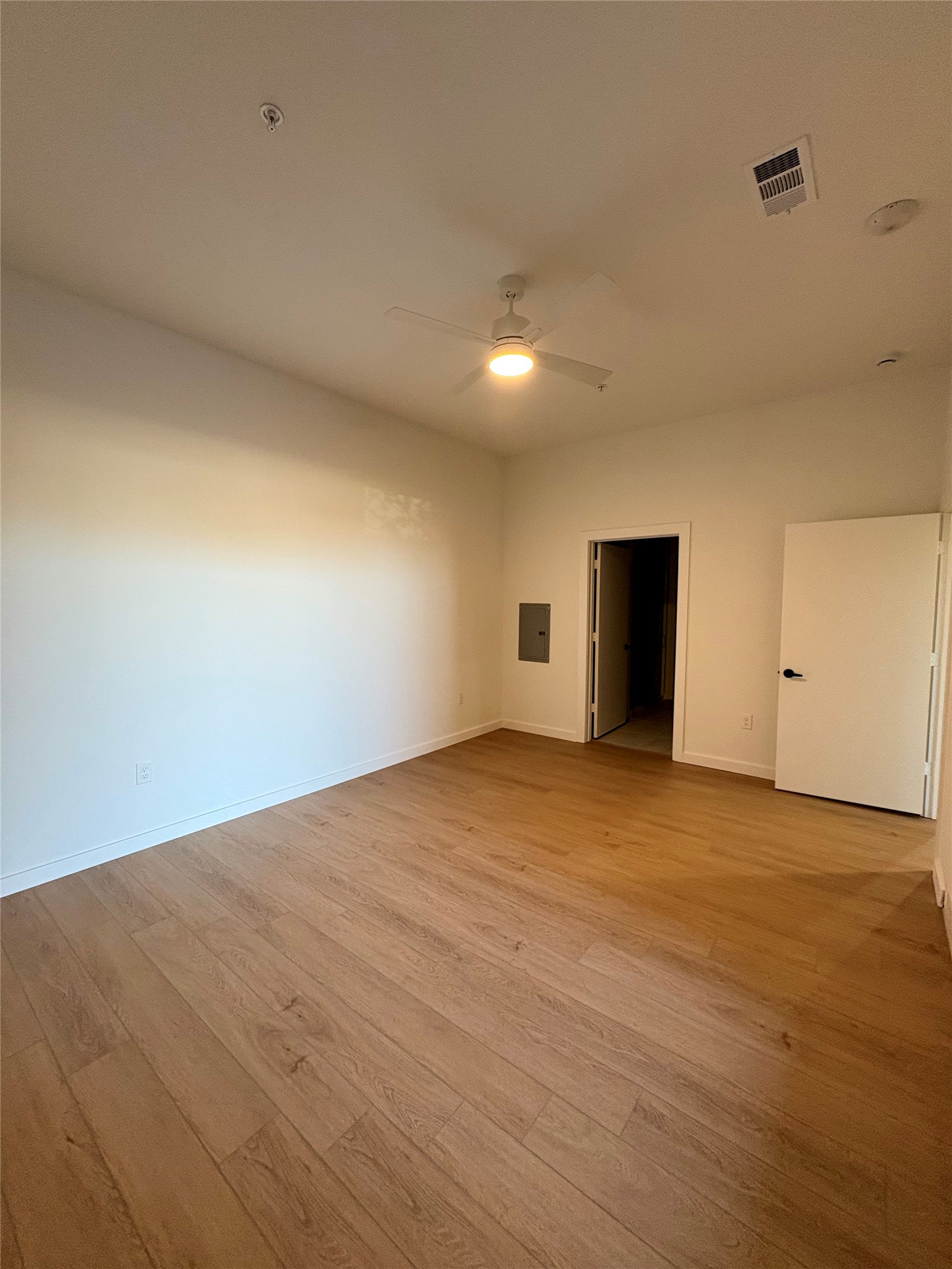 2623 Keene Street, Unit 101 Houston, TX 77009 - Photo 8 of 18 Bedroom