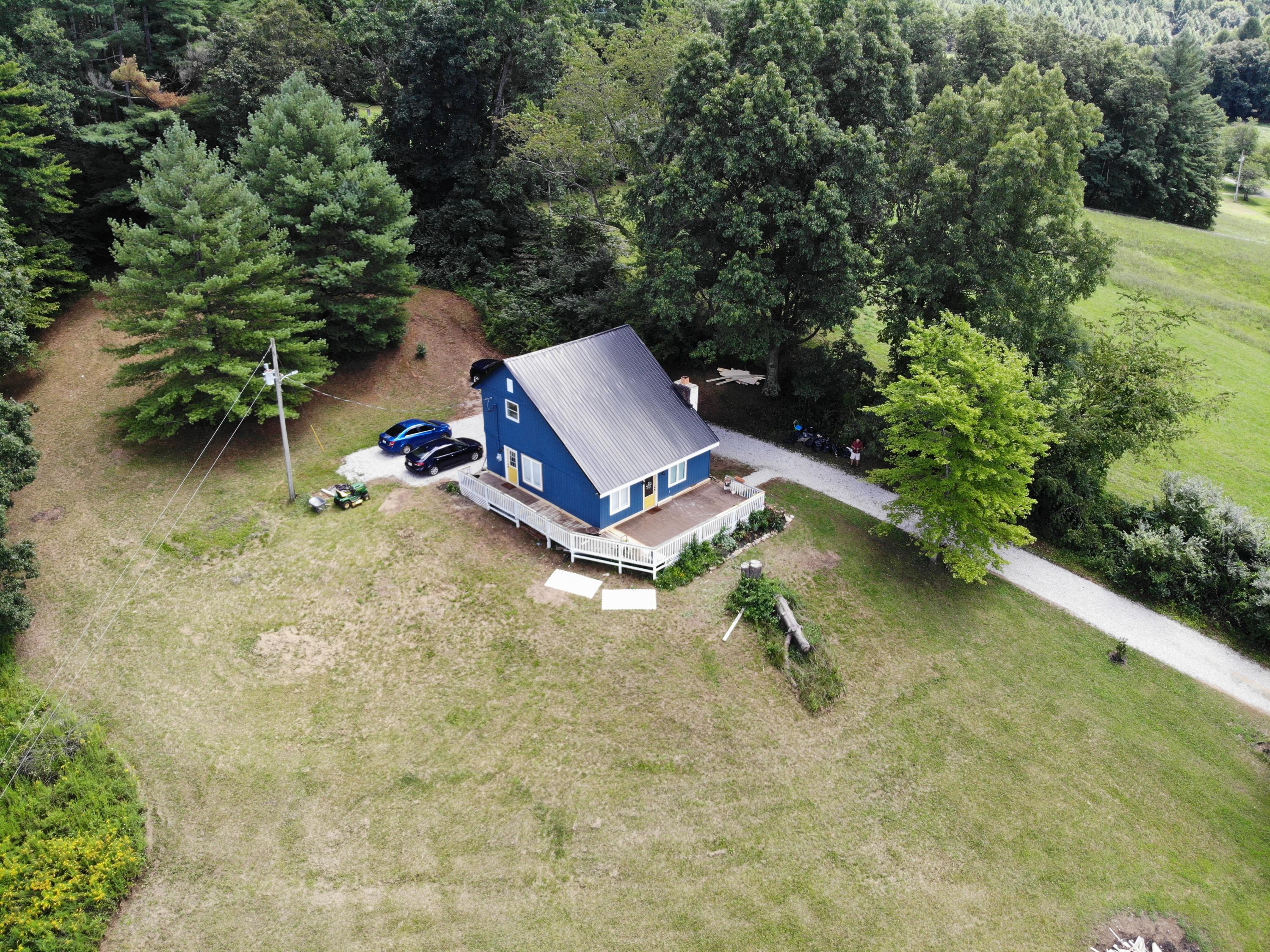 244 Crooked Road Irvine, KY 40336 - Photo 38 of 52 DJI_0200