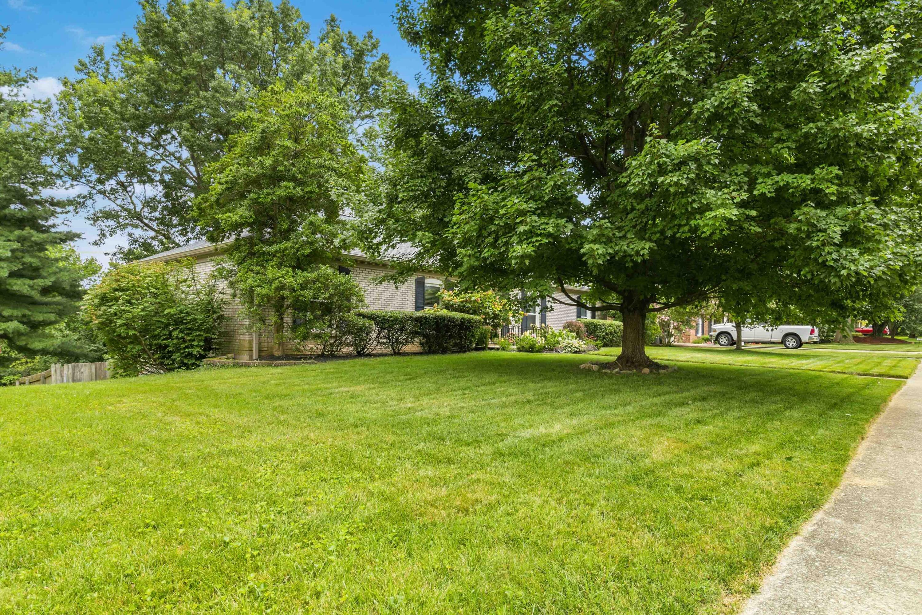 3130 Montavesta Road Lexington, KY 40502 - Photo 55 of 55 008