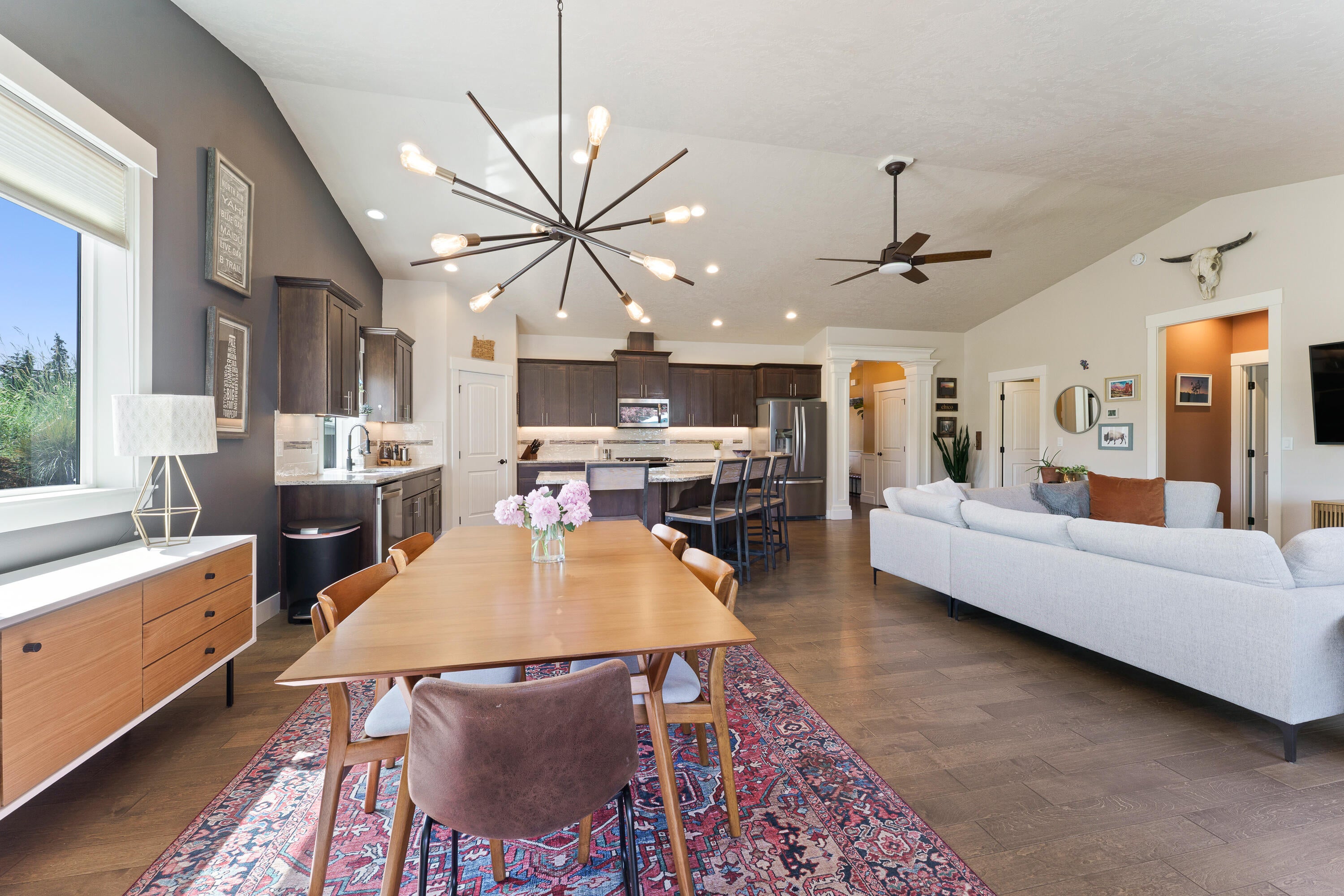 20884 Rorick Drive Bend, OR 97701 - Photo 12 of 41 DSC04571