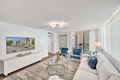 $349,000 | 20441 Northeast 30th Avenue, Unit 3209, Aventura, FL 33180