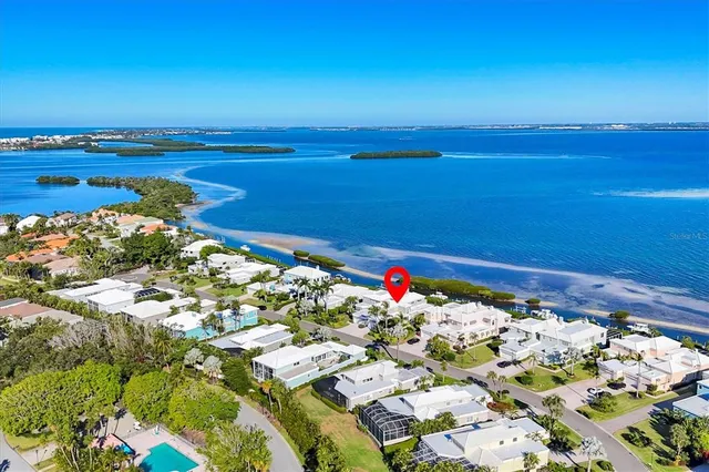 $3,595,000 | 3540 Mistletoe Lane, Longboat Key, FL 34228