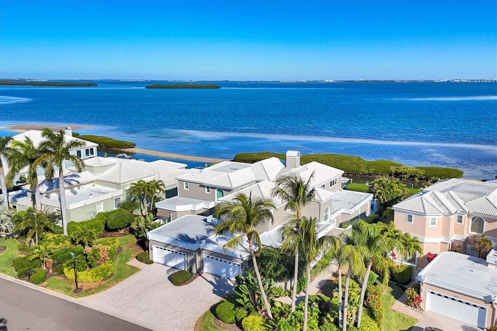 3540 Mistletoe Lane Longboat Key, FL 34228 - Photo 2 of 80