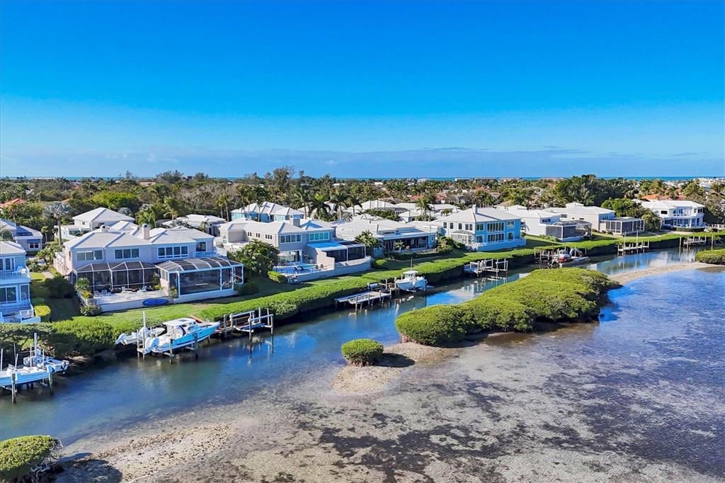 3540 Mistletoe Lane Longboat Key, FL 34228 - Photo 74 of 80