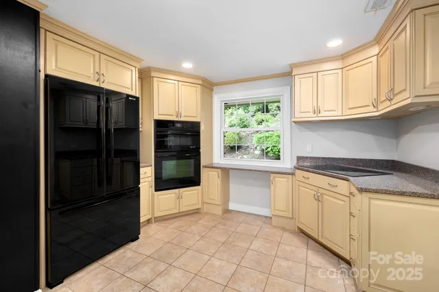 $775,000 | 200 Allen Mountain Drive, Black Mountain, NC 28711