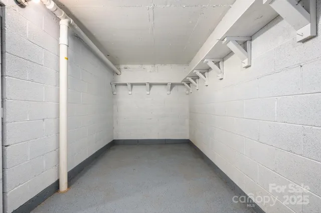 $775,000 | 200 Allen Mountain Drive, Black Mountain, NC 28711