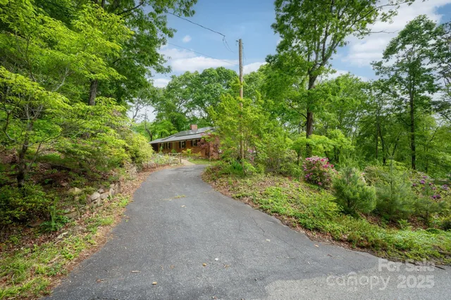 $775,000 | 200 Allen Mountain Drive, Black Mountain, NC 28711