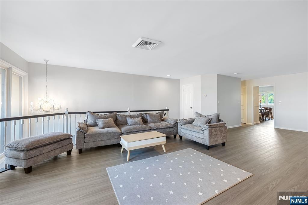 300 Gorge Road, Unit 8 Cliffside Park, NJ 07010 - Photo 4 of 32