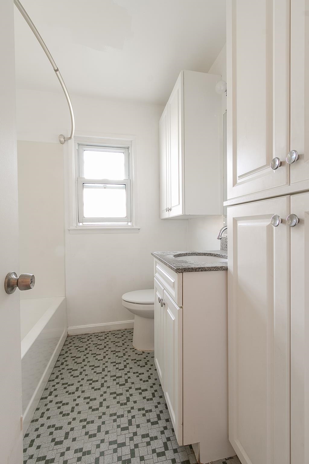 2 Pinecrest Road Jersey City, NJ 07305 - Photo 11 of 13