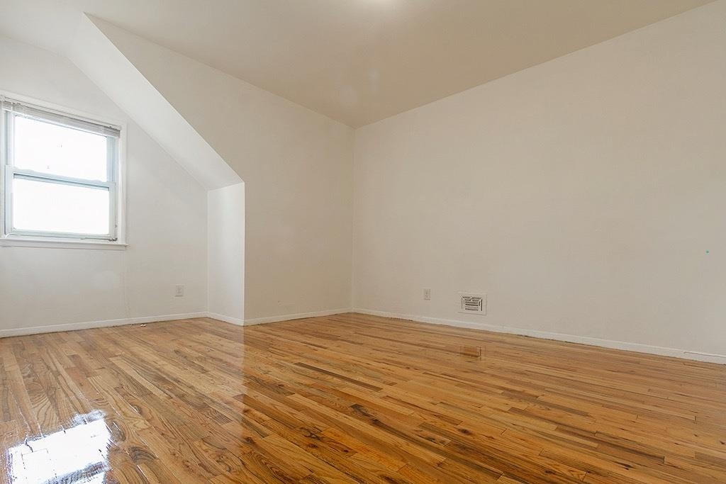 2 Pinecrest Road Jersey City, NJ 07305 - Photo 8 of 13