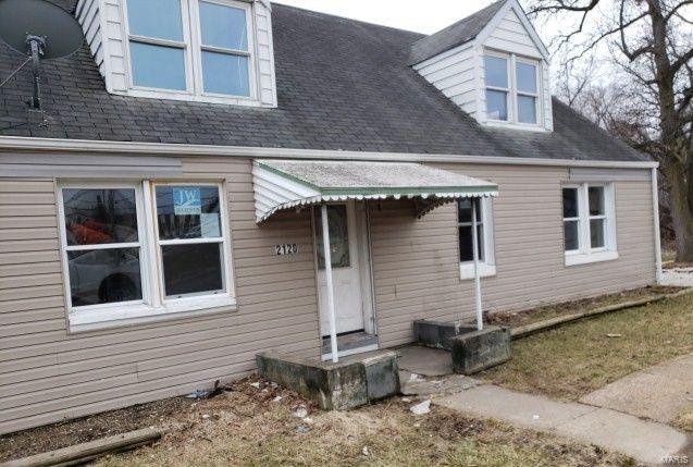 2120 Chambers Road St. Louis, MO 63136 - Photo 1 of 14 Gallery Image 1