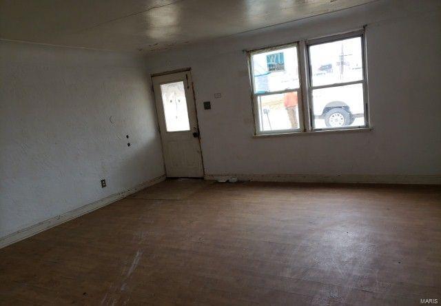 2120 Chambers Road St. Louis, MO 63136 - Photo 7 of 14 Gallery Image 7