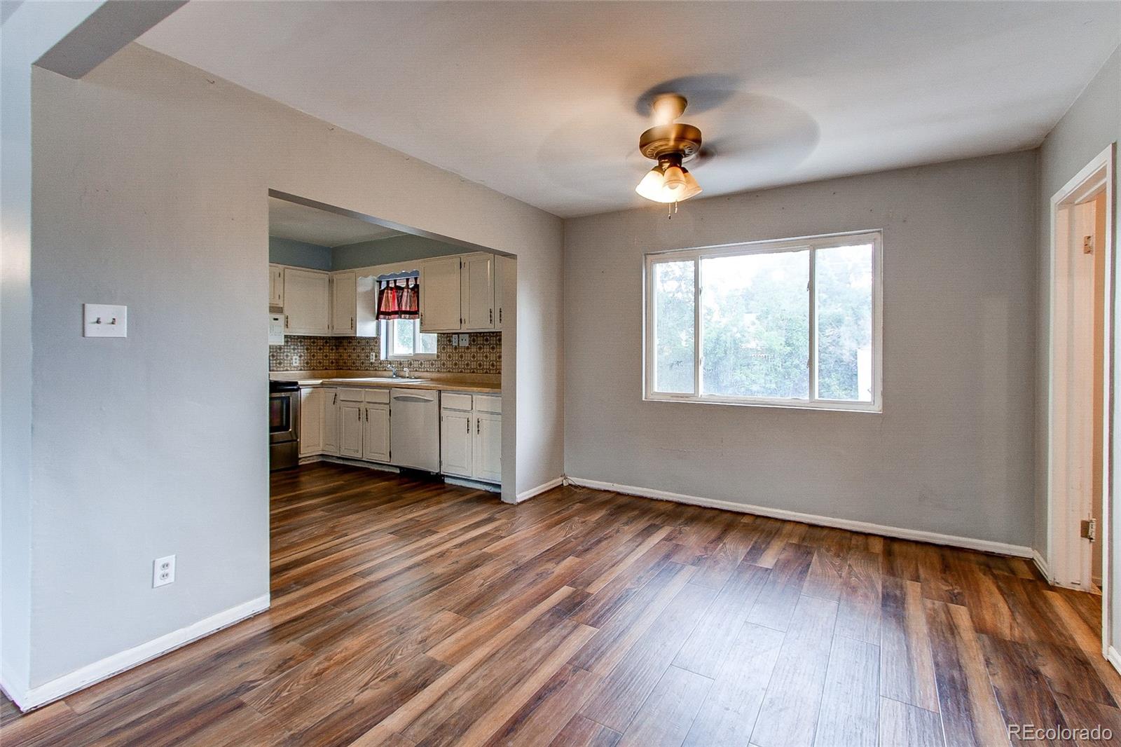 840 Tucson Street Aurora, CO 80011 - Photo 7 of 25