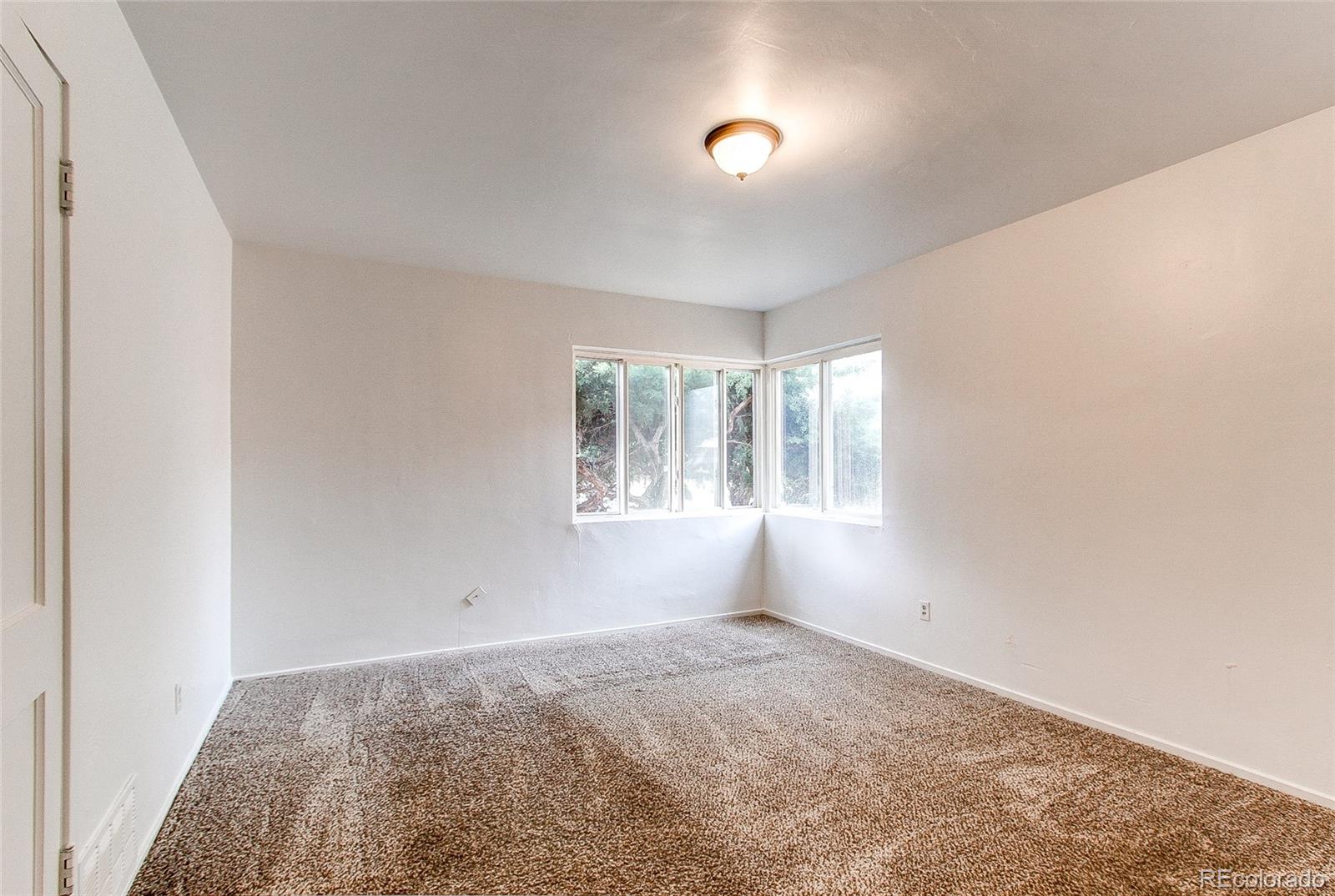 840 Tucson Street Aurora, CO 80011 - Photo 10 of 25