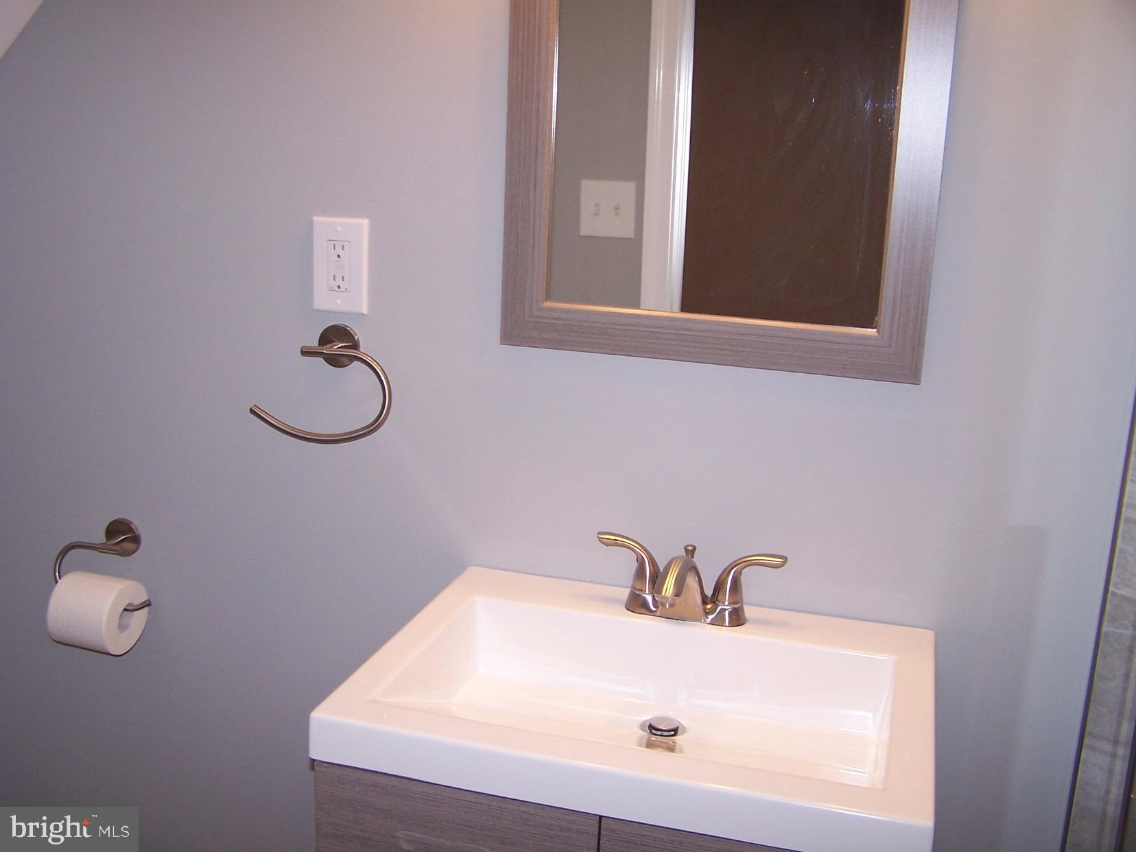 1824 Pennington Road Philadelphia, PA 19151 - Photo 23 of 30 Gallery Image 23