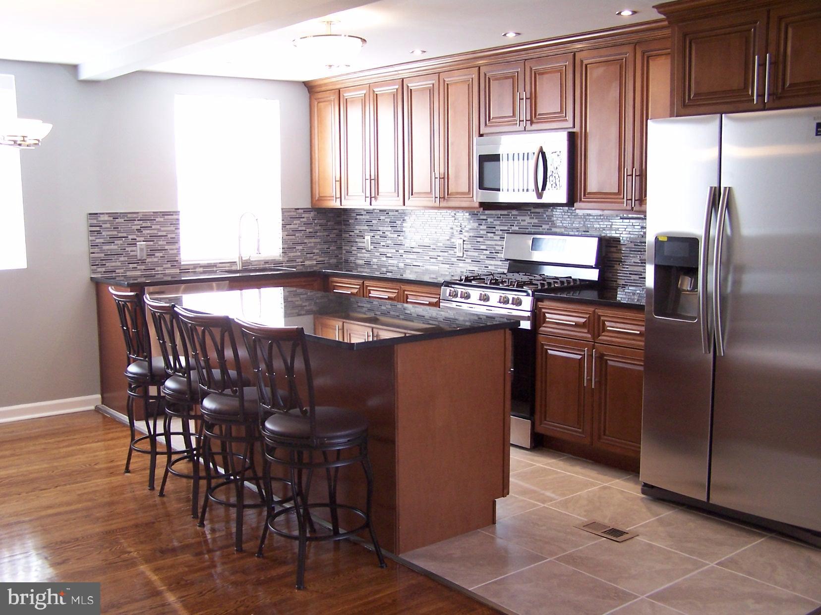 1824 Pennington Road Philadelphia, PA 19151 - Photo 7 of 30 Gallery Image 7