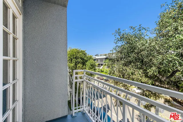 $3,795 | 9800 Vidor Drive, Unit 303, Los Angeles, CA 90035