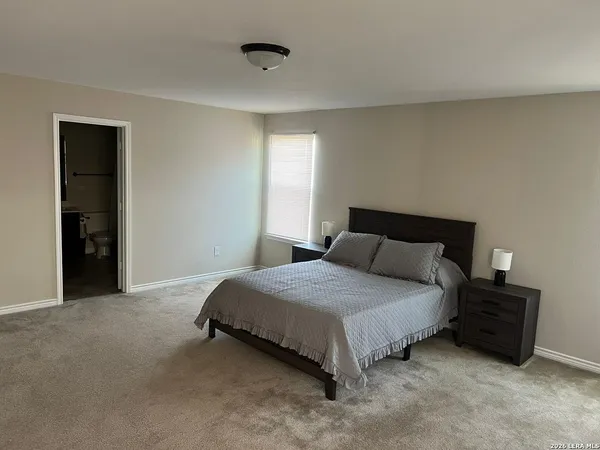 $1,850 | 1511 Overlook Bank, San Antonio, TX 78245
