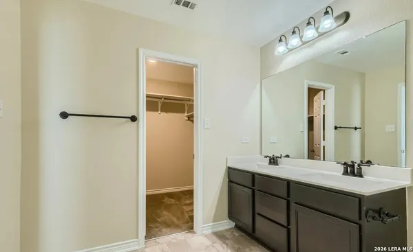 $1,850 | 1511 Overlook Bank, San Antonio, TX 78245