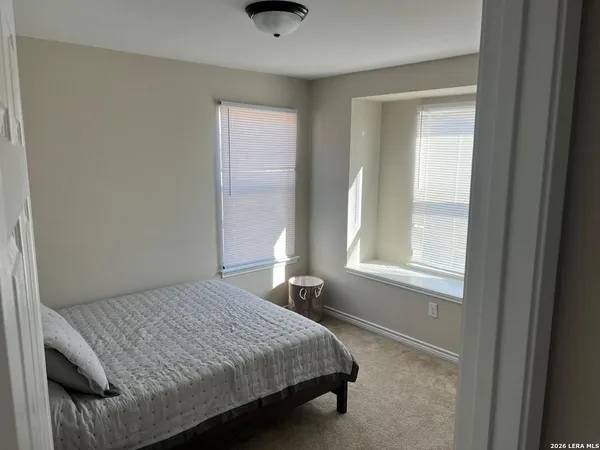 $1,850 | 1511 Overlook Bank, San Antonio, TX 78245