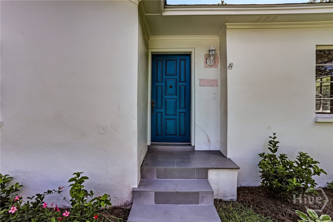 1928 Skidaway Road Savannah, GA 31404 - Photo 5 of 42