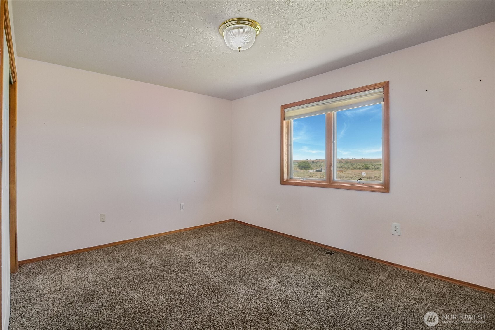 5621 Rd J.4 Northeast Moses Lake, WA 98837 - Photo 32 of 40