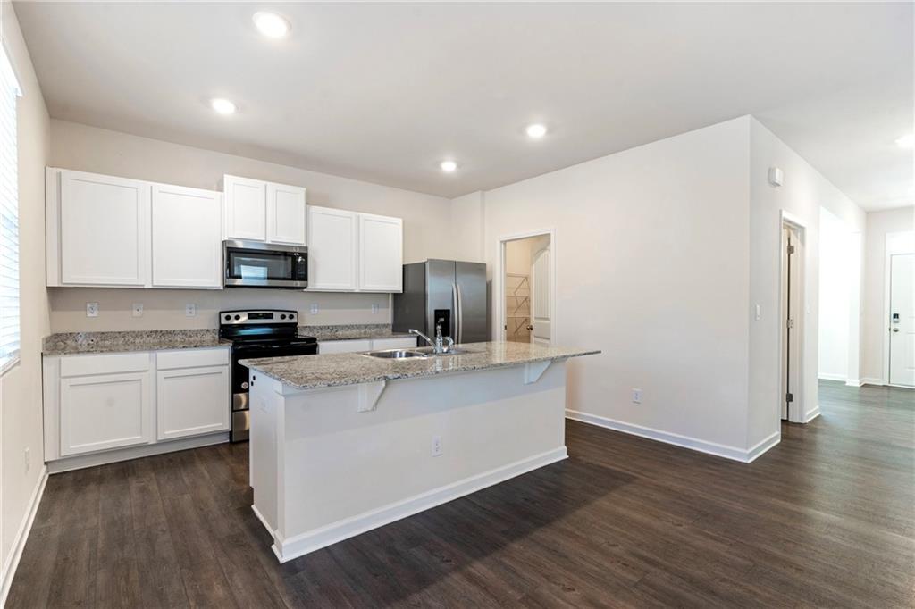 296 Walnut Grv Way Pendergrass, GA 30567 - Photo 10 of 35