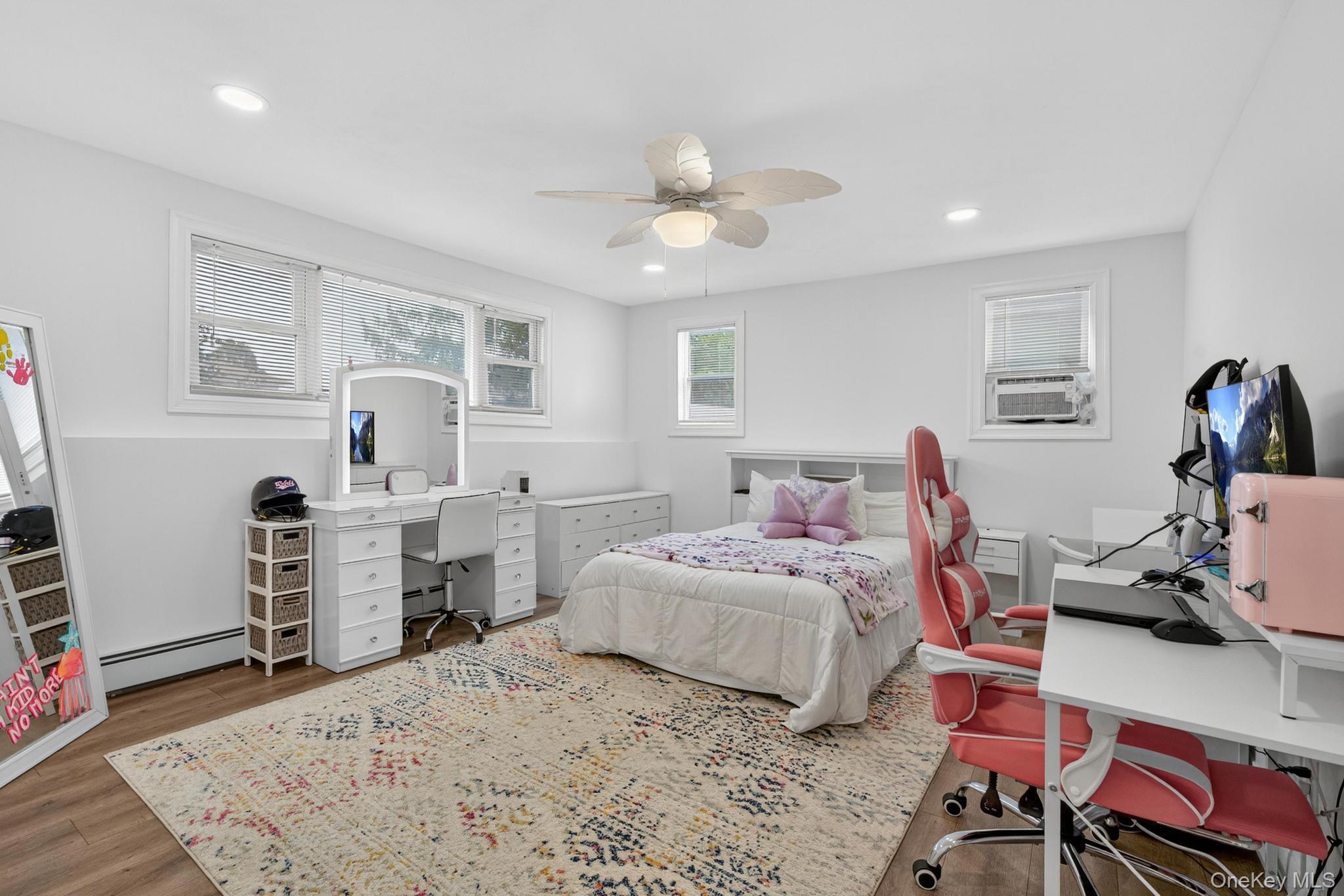 12 Farmstead Road Commack, NY 11725 - Photo 21 of 33