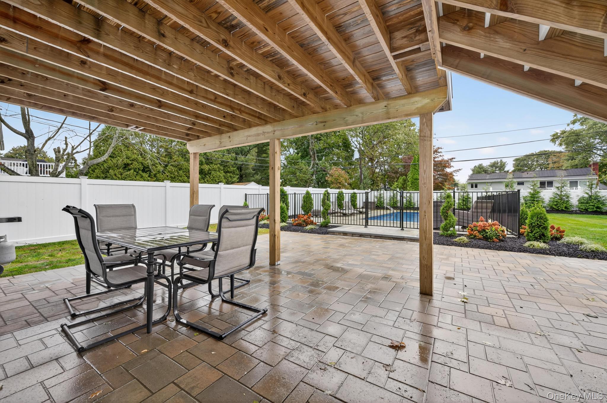 12 Farmstead Road Commack, NY 11725 - Photo 28 of 33