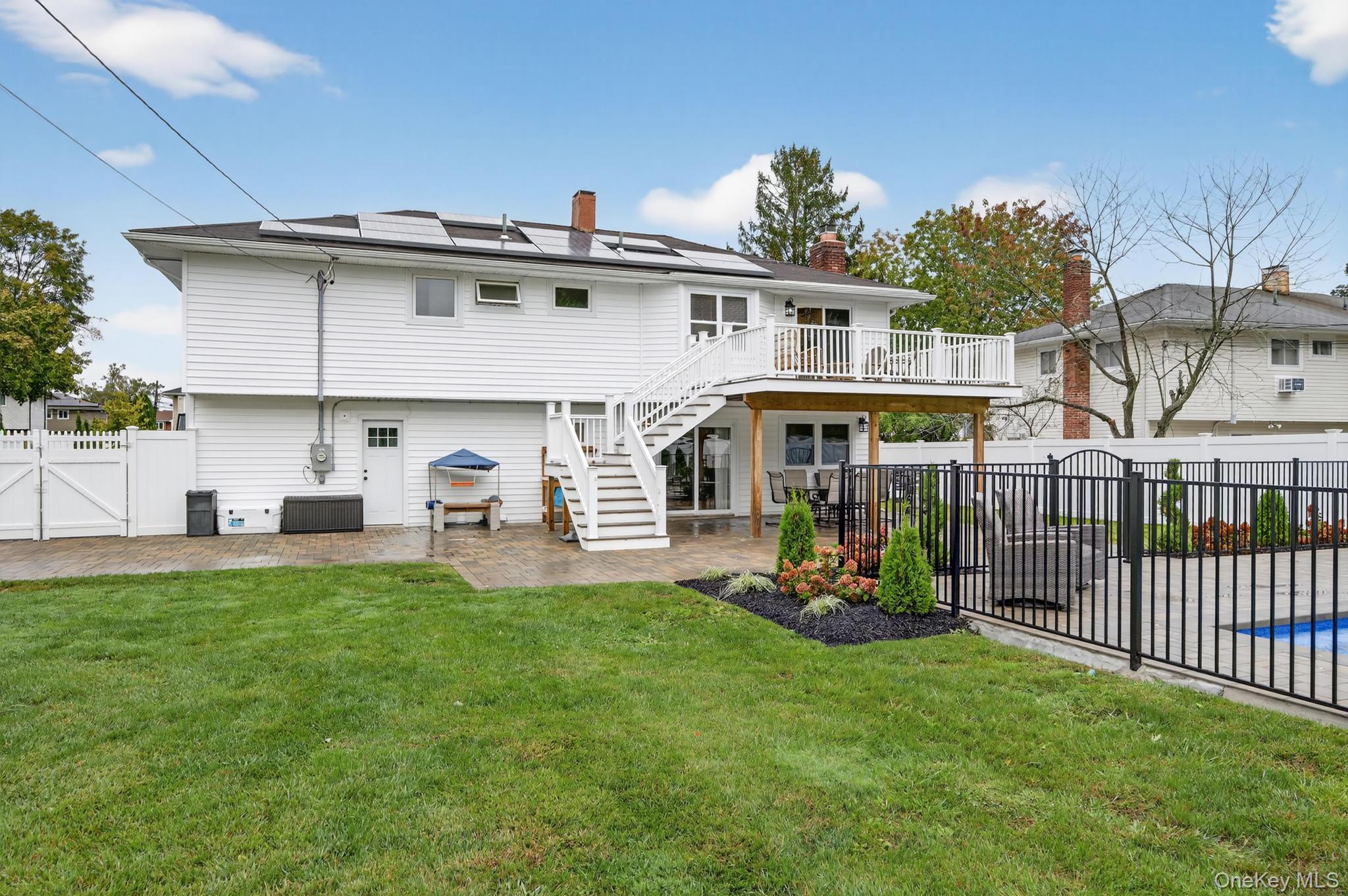 12 Farmstead Road Commack, NY 11725 - Photo 32 of 33