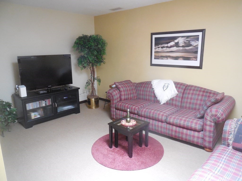 929 Shaker Road, Unit 11 Westfield, MA 01085 - Photo 21 of 23