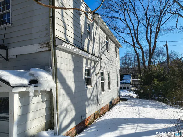 $350,000 | 70 Walnut Street, Putnam, CT 06260