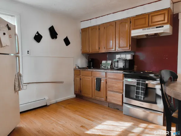 $350,000 | 70 Walnut Street, Putnam, CT 06260