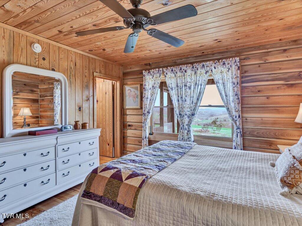 255 Ralph Moore Road New Tazewell, TN 37825 - Photo 15 of 41 255 Ralph Moore Rd - 14b