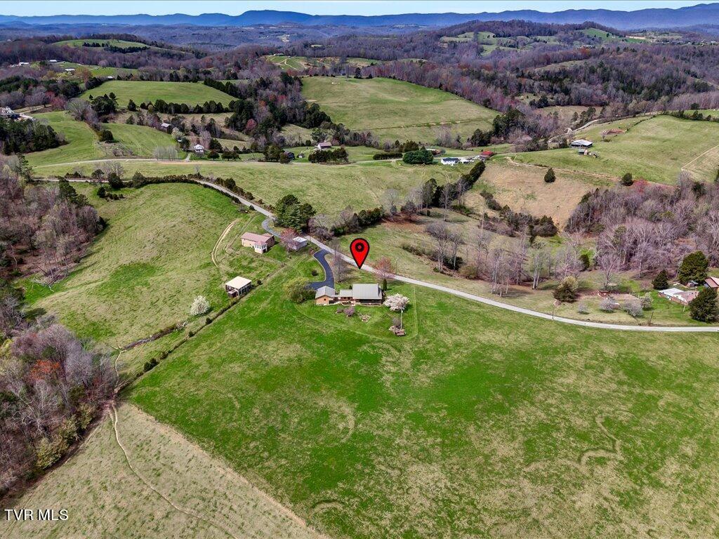 255 Ralph Moore Road New Tazewell, TN 37825 - Photo 37 of 41 255 Ralph Moore Rd - 36