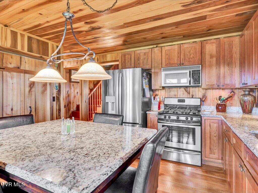 255 Ralph Moore Road New Tazewell, TN 37825 - Photo 5 of 41 255 Ralph Moore Rd - 5