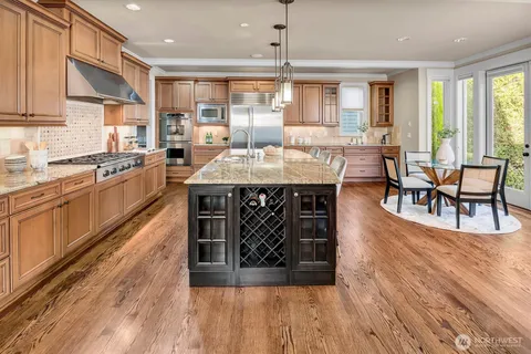 $2,736,000 | 630 8th Avenue, Kirkland, WA 98033