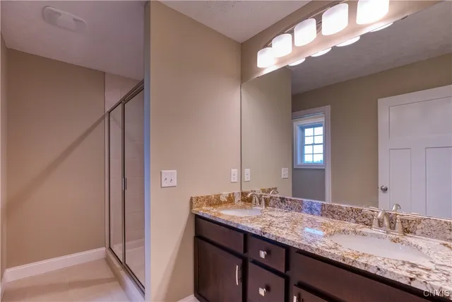 $589,500 | 8047 Frst Rdg Lane, Lysander, NY 13027