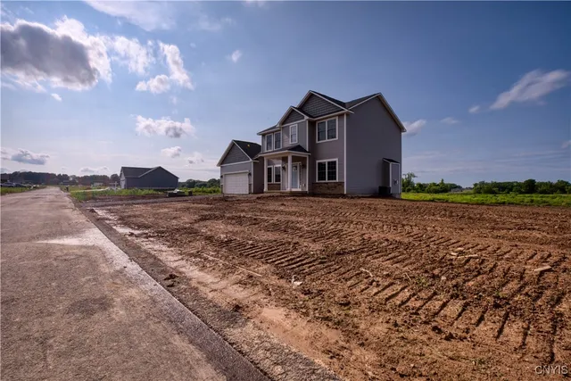 $589,500 | 8047 Frst Rdg Lane, Lysander, NY 13027